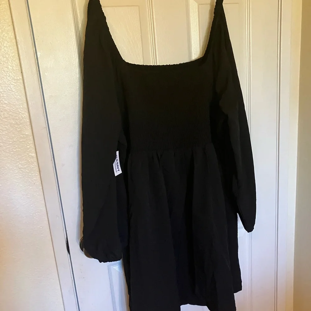 New Old Navy Women’s Black Mini Dress - Picture 3 of 5